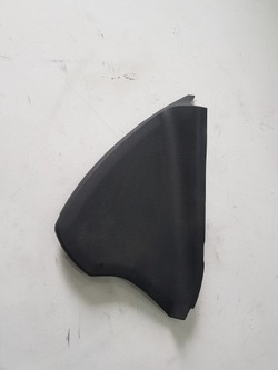 Заглушка захист консолі mercedes a-klasa a1766800189 фото №1