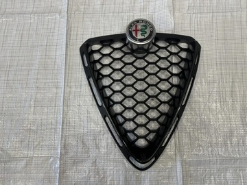 Решётка alfa romeo stelvio фото №1