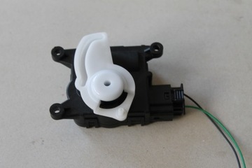 Двигунчик нагрівача trafic vivaro iii b talento фото №1