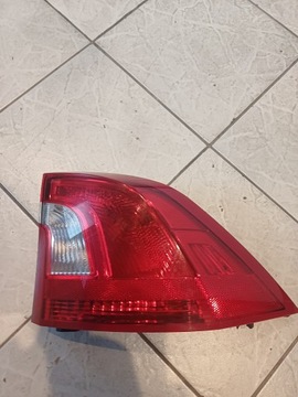 Лампа задня volvo s60 2010- права фото №1