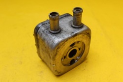 Радіатор масла a6 c5 2.4 b arj фото №1