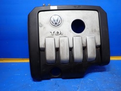 Захист двигуна верхня vw golf v passat b6 2.0 tdi 03g103925ae фото №1