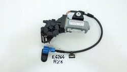 Двигунчик podajnik ременя mercedes c w205 a2058600182 фото №1