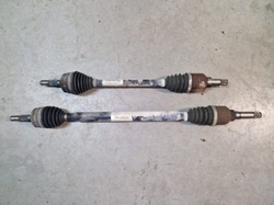 Citroen c3 ii піввісь ліва 9801388580 фото №1