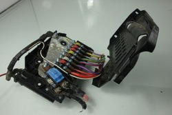 Ford c-max ii grand коробка запобіжників 1.6 d фото №1