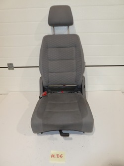 Сиденье левый зад vw touran фото №1