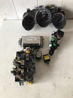 Блок керування набір стартовий honda jazz 1.3 0261208375 фото №1