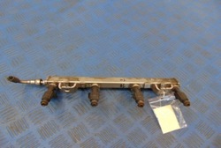 Ford mondeo mk3 2.0 планка вприскувальний 4m5g9d280db фото №1