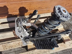 Bmw x4 g02 m40d поворотна опора лівий зад важіль піввісь амортизатор фото №1