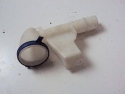 Заливна горловина бачка склоомивача peugeot 308 фото №1