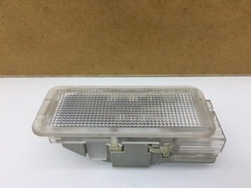 Peugeot 308 t9 ii лампа освещение интерьера фото №1