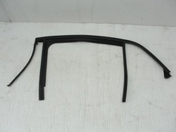 Прокладка дверь зад левая mercedes gla x156 2013- a1567350125 фото №1