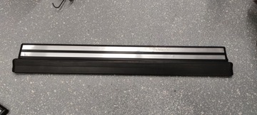 Mercedes w210 накладка порога передняя 2106800135 фото №1