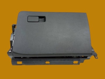 Бардачок праві пасажира kia cee'd iii 2018- фото №1