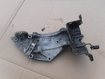 Лапи крепление генератора citroen peugeot 2.0 hdi 9682367380 фото №1