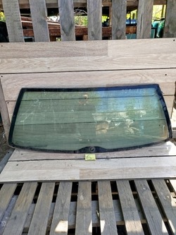 Стекло задняя зад крышки багажника vw passat b5 универсал вариант оригинальный номер 43r-001057 фото №1