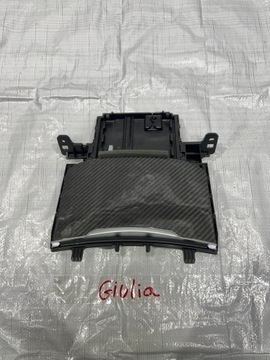 Alfa romeo giulia бардачок тримач na чашка карбон фото №1