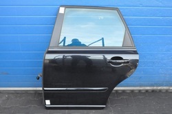 Volvo v50 двері лівий зад задні універсал комплектні фото №1