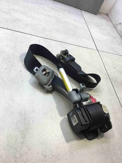 Pas безопасности правые перед space star 1.9 did фото №1