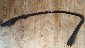 F10 захист рами скла двері перед правий 7182012 фото №1