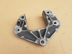 Лапи подушки коробки / audi a2 1.4 tdi amf 75km / 8z0199565c / исправная фото №1