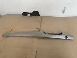 Ford mustang mach-e rwd 21r планка захист панелі консолі капот оригінал фото №1