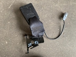 Renault megane iv застёжка ремней безопасности зад 888429264r фото №1