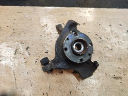 Fiat bravo ii 1.4 8v поворотна опора ступиця праві перед фото №1