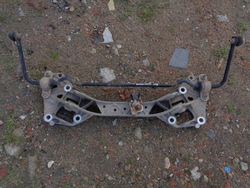 Візок підрамник траверса alfa romeo giulietta задній фото №1