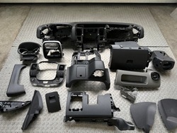 Trafic iii 15- консоль панель роздавальна капот фото №1