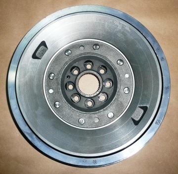 Колесо двомасовий c c-crosser, p 4007 2.2hdi фото №1