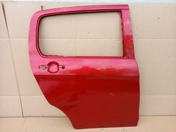 Suzuki celerio дверь задние правые зад фото №1