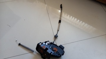 Volvo xc60 замок дверь левый зад задний 30799326 фото №1