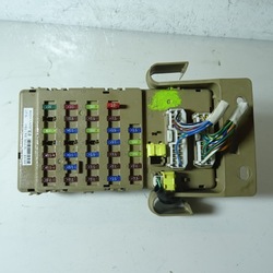 Subaru outback 4 коробка запобіжників 82201aj000 фото №1