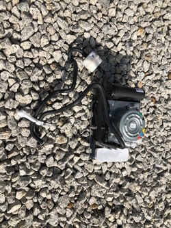 Насос abs mercedes-benz eqe a2979013903..... фото №1