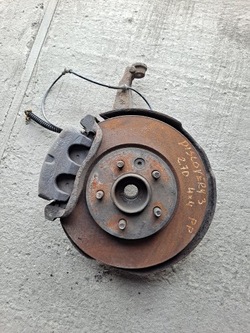 Поворотный кулак суппорт правые перед discovery iii 2.7 фото №1