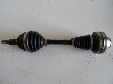 Audi q7 піввісь ліва перед 7l0407271e фото №1