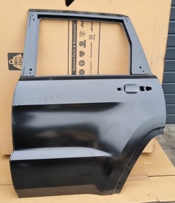 Новое дверь задние левая jeep grand cherokee wk2 11- оригинал mopar фото №1