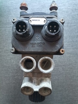 Клапан тормозной wabco actros mp3 4800030000 фото №1