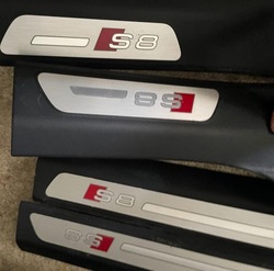 Audi a8 d4 планки пороговые подсвечиваемый комплект фото №1