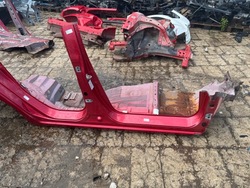 Поріг праві довгий обрізаний стійки honda jazz v 20- r565m фото №1