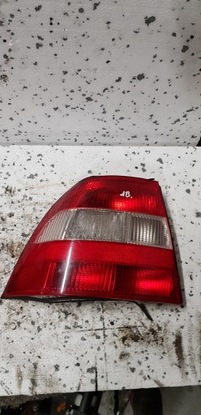 Opel vectra b лампа праві + лівий зад задня 90568049 90568047 фото №1