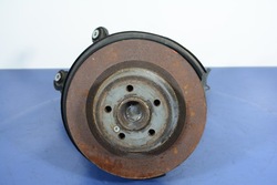 Mercedes cls 500 c138 поворотный кулак левая задняя ступица фото №1