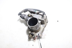 Дроссельная заслонка toyota corolla ix e12 2.0d4d фото №1