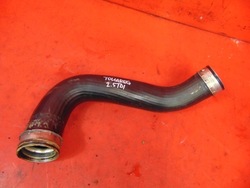 Vw touareg 7la 2.5 tdi шланг труба интеркулер фото №1