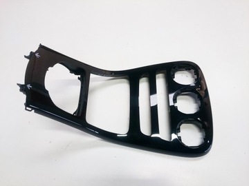 Рамка dekor захист консолі mercedes w205 фото №1