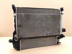 Комплект радіатор vivaro b trafic iii nv300 1.6dci фото №1