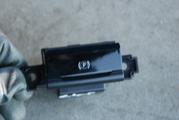 Citroen c4 ii grand picasso 13r- кнопка тормоза ручного 98014489zd фото №1