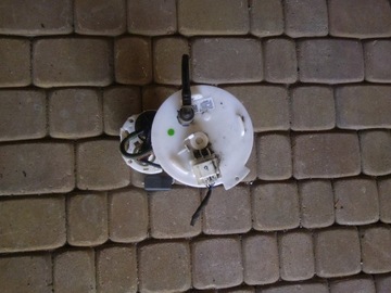 Помпа топлива opel astra k 1,4t 1,6t 13599388 фото №1