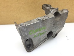 Clio iv 4 1.5 кронштейн лапи крепление двигателя фото №1